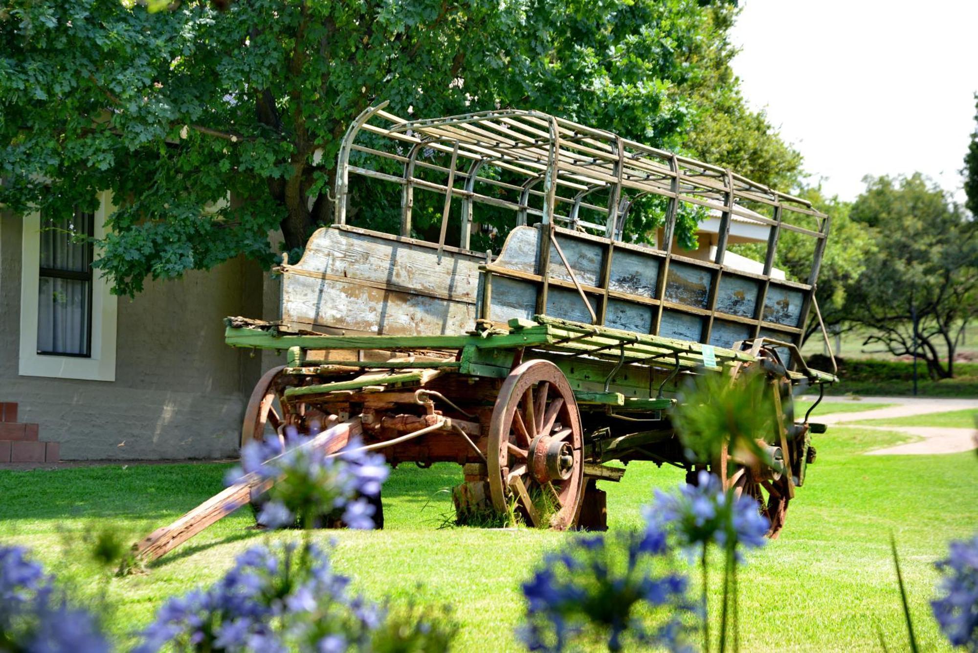 African Hills Safari Lodge & Spa Magaliesburg Kültér fotó